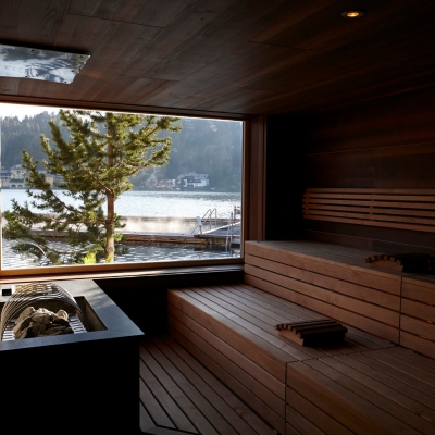 Nová jezerní sauna nabízí nádherný výhled
